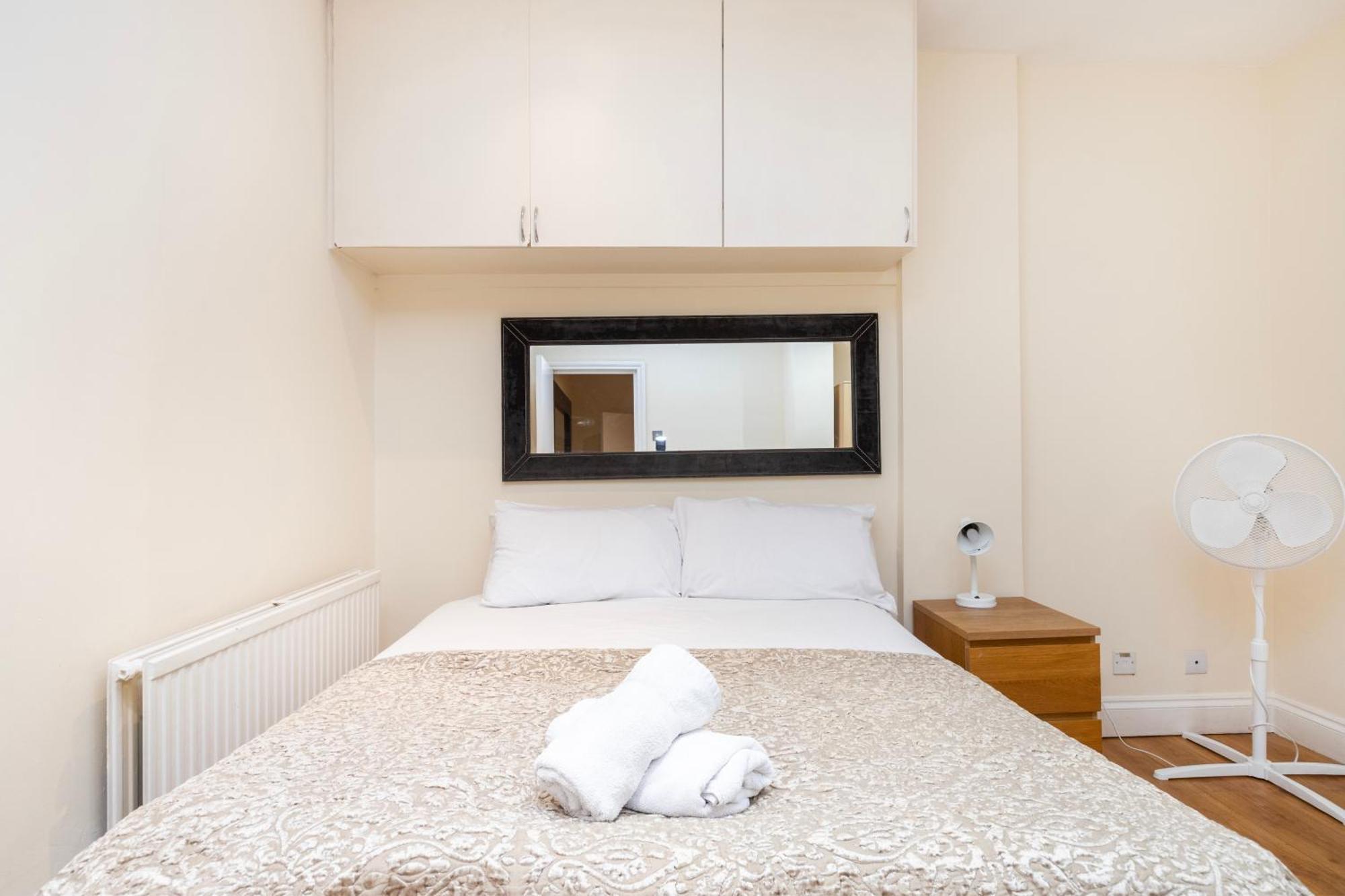 Hyde Park Rooms & Apartments Londra Esterno foto